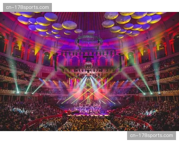 欧冠主题交响音乐会在伦敦皇家阿尔伯特音乐厅举行