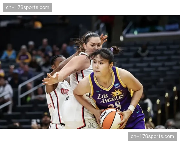 “针对WNBA某球队前助理教练的不当行为调查已结束，未提起指控”